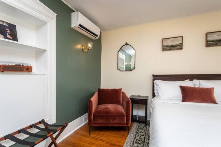 The Legacy Inn 卢雷 外观 照片